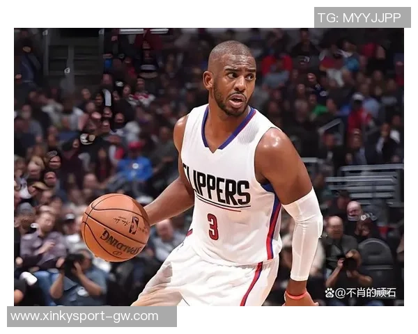 保罗掌舵经验丰富助攻8次虽无得分但贡献3篮板3抢断表现出色