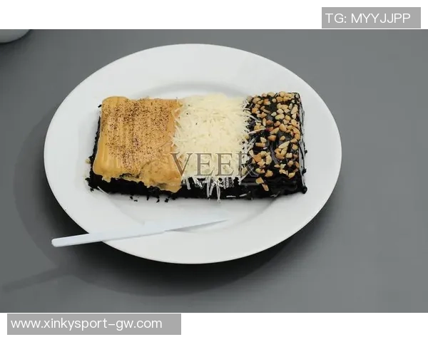 女友甜蜜发合照庆祝布朗尼21岁生日布朗尼感动转发感谢宝贝